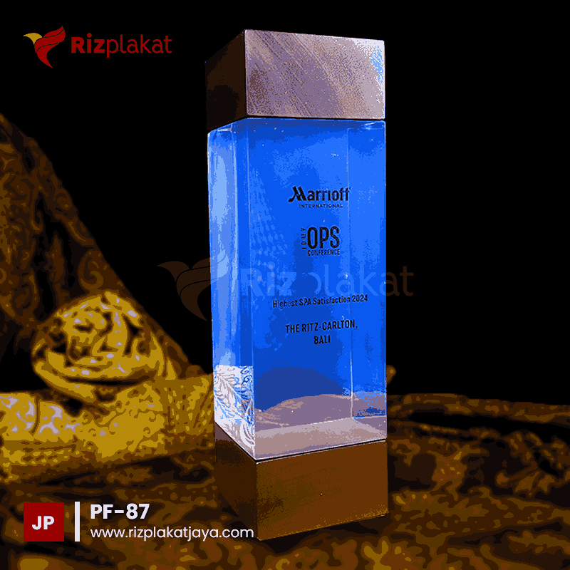 Plakat Fiber Kombinasi Kayu