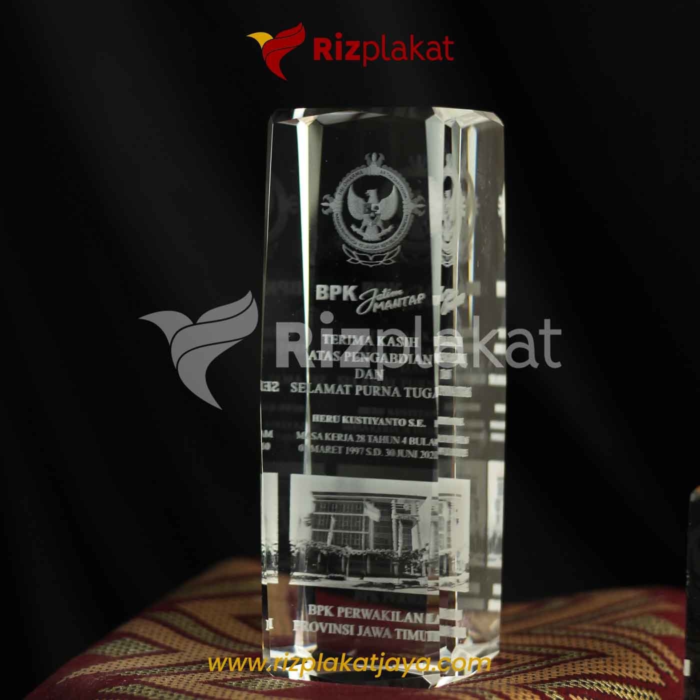 Plakat Kristal Purna Tugas BPK