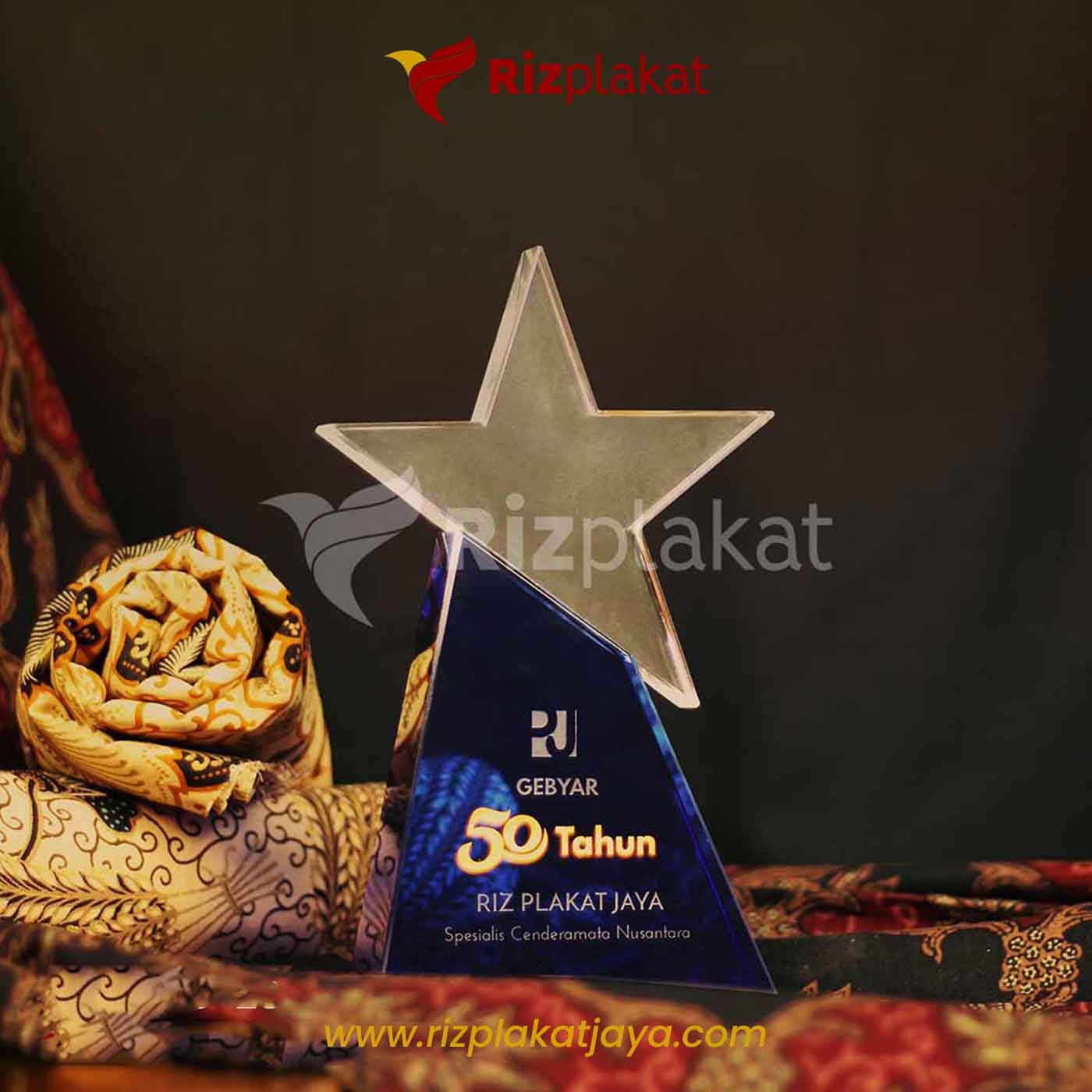 Plakat Kristal Bintang Custom