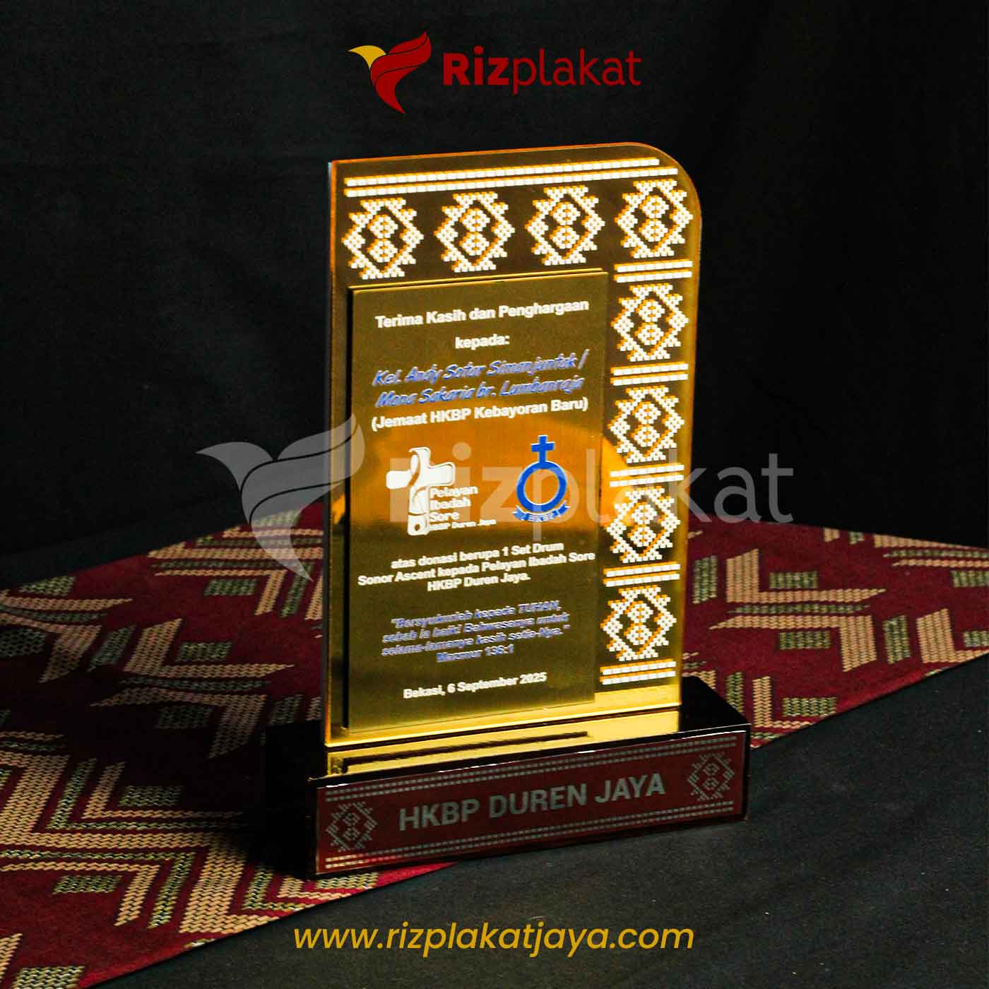 Plakat Akrilik Emas Custom